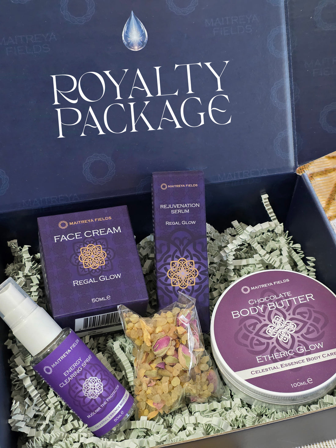 👑 The House of Royal Light